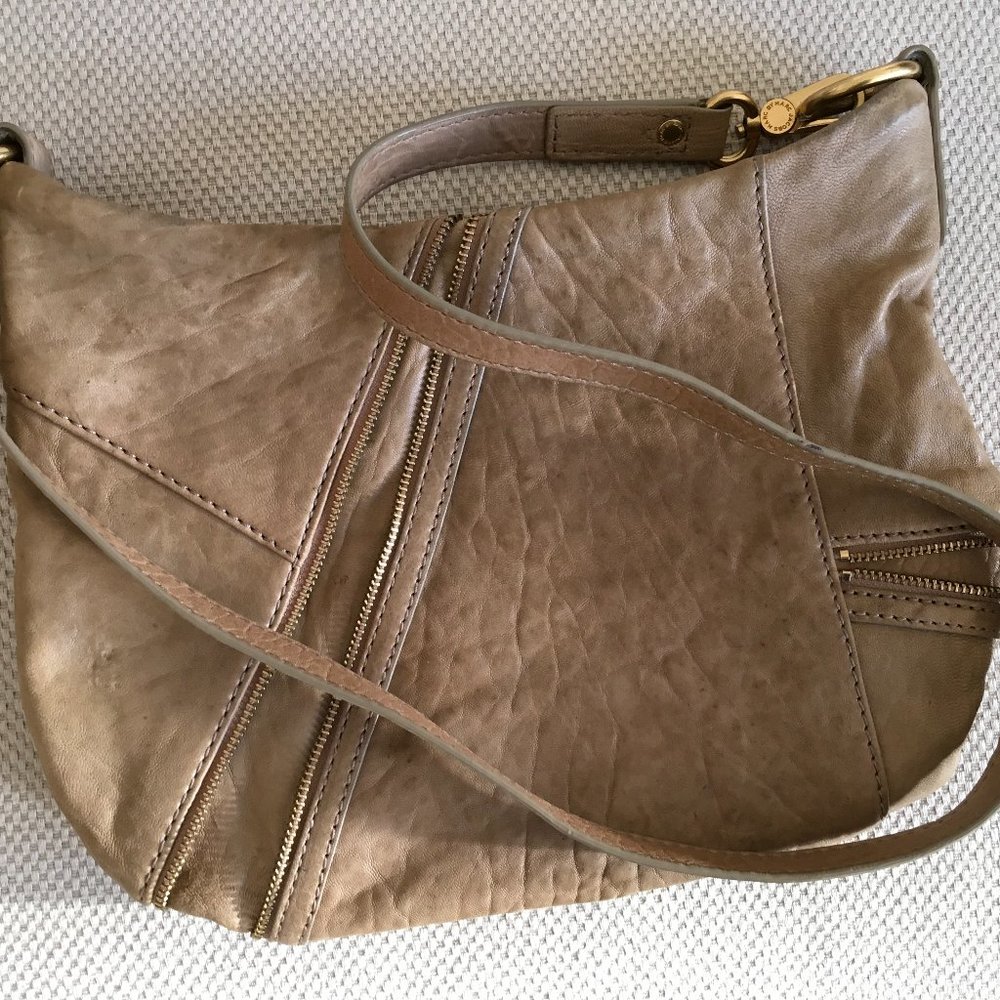 Marc Jacobs tan pebbled leather, zipper detailing cross body bag